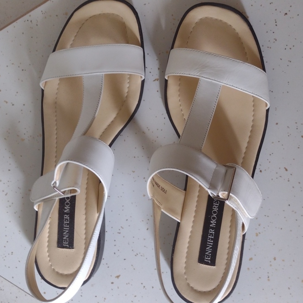 Jennifer Moore Sandal Shoes - Picture 2 of 4